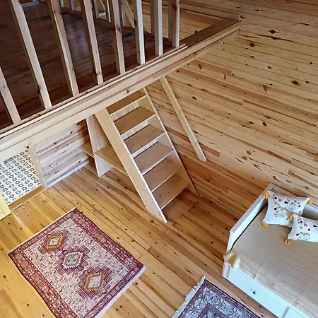 Lodge Badece Farm Yellow House Bergama